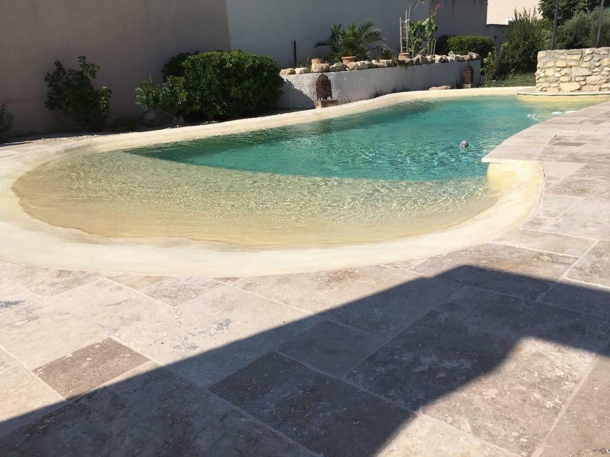 Coquet 2 Pieces Au Calme Avec Piscine Fontvieille Exterior foto